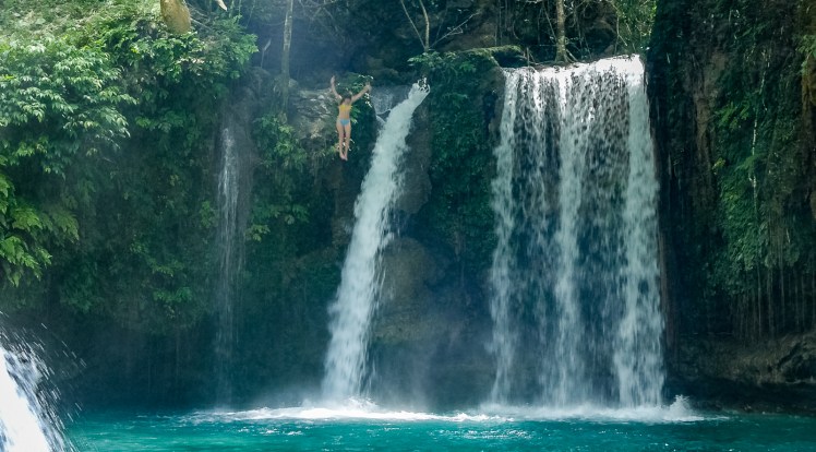 Kawasan Falls cliff jumping