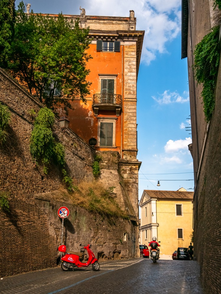 8 hour layover in Rome itinerary. go4theglobe.jpg